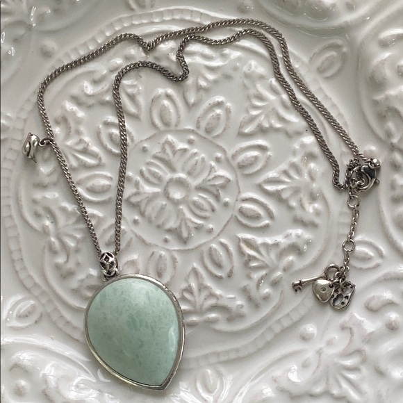 Fossil Turquoise Teardrop Stone Silver Necklace with Bird Charm Accent Vintage - Picture 16 of 16
